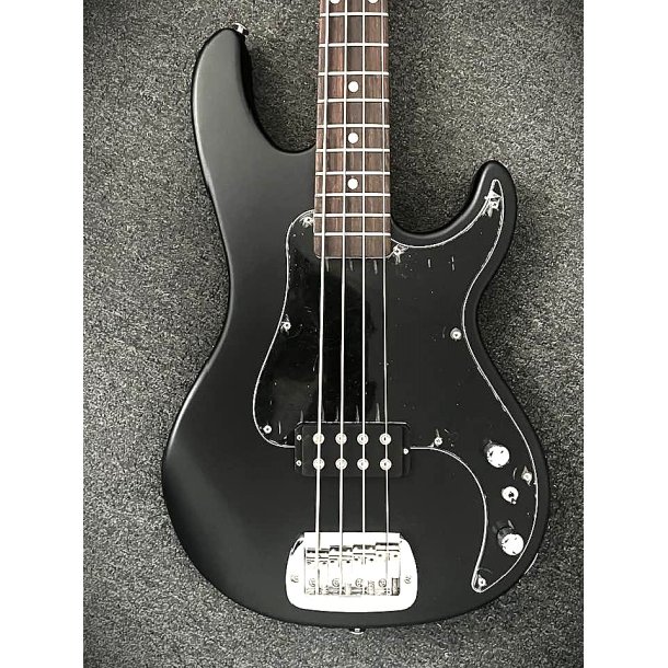 G&L Kiloton Jet Black, Satin "Frost" Top Coat 4-strenget basguitar